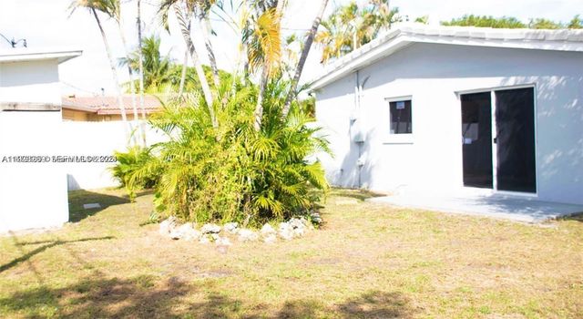 1881 NW 5th Ter, Pompano Beach, FL 33060