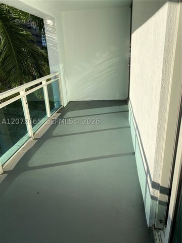 950 Brickell Bay Dr 801, Miami, FL 33131