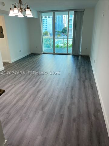 950 Brickell Bay Dr 801, Miami, FL 33131