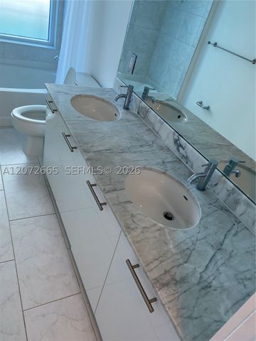 950 Brickell Bay Dr 801, Miami, FL 33131