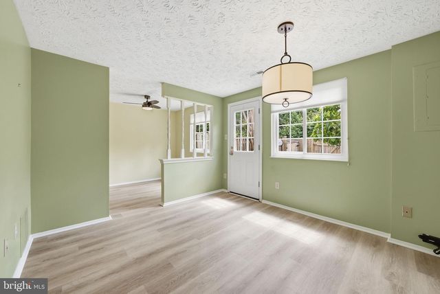 5574 CAITHNESS CT, Fairfax, VA 22032