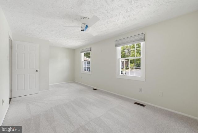5574 CAITHNESS CT, Fairfax, VA 22032