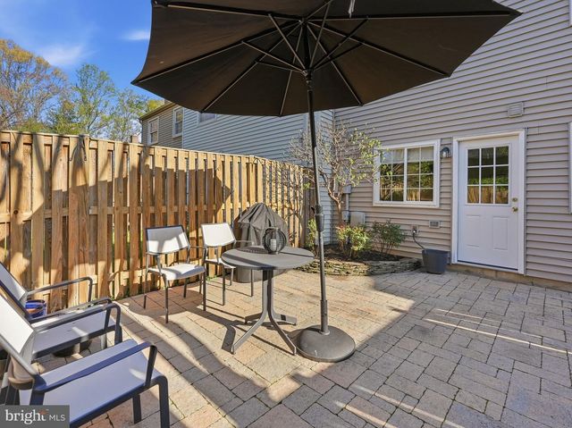 5574 CAITHNESS CT, Fairfax, VA 22032