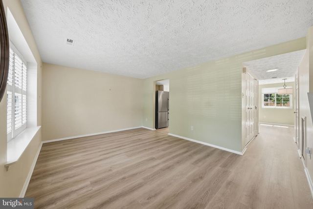 5574 CAITHNESS CT, Fairfax, VA 22032