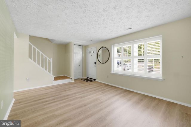5574 CAITHNESS CT, Fairfax, VA 22032