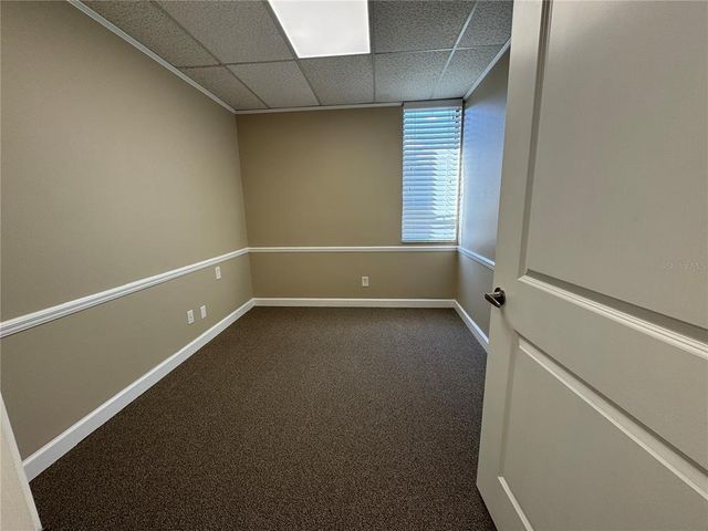 1046 W BUSCH BOULEVARD 200, Tampa, FL 33612