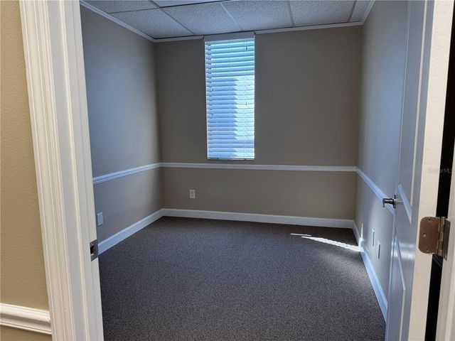 1046 W BUSCH BOULEVARD 200, Tampa, FL 33612