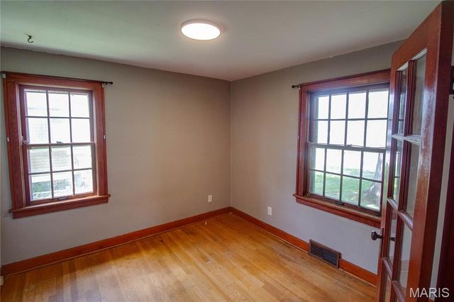 3423 Thomas Avenue, Alton, IL 62002