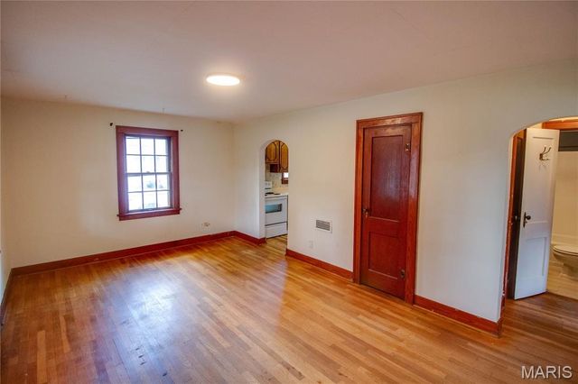 3423 Thomas Avenue, Alton, IL 62002
