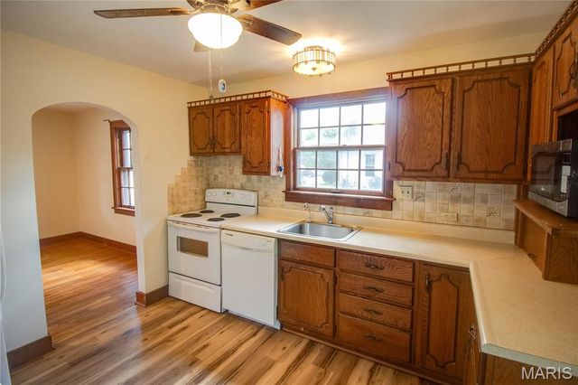 3423 Thomas Avenue, Alton, IL 62002
