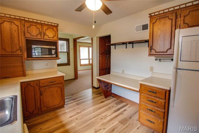 3423 Thomas Avenue, Alton, IL 62002