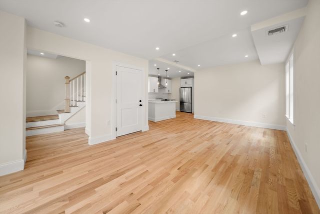 81 Gilman St, Somerville, MA 02145