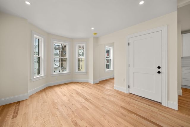 81 Gilman St, Somerville, MA 02145