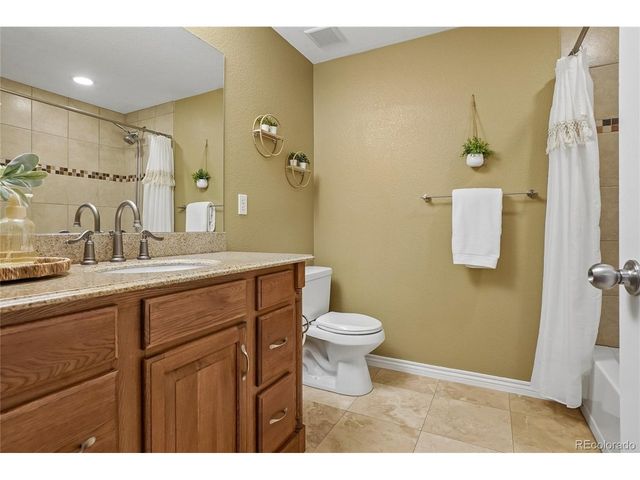 240 Gallagher Ct, Erie, CO 80516