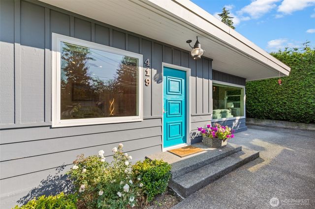 419 E View Ridge Drive, Everett, WA 98203