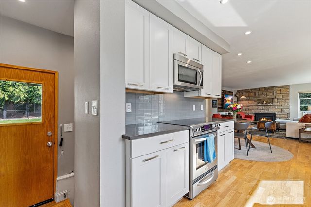 419 E View Ridge Drive, Everett, WA 98203
