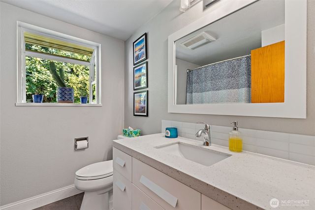 419 E View Ridge Drive, Everett, WA 98203