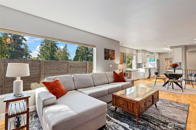 419 E View Ridge Drive, Everett, WA 98203