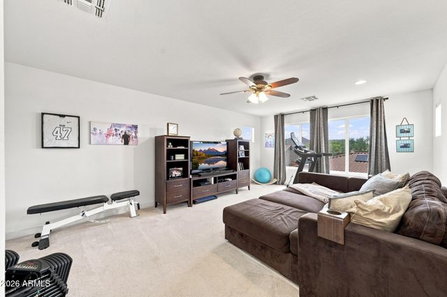 39901 N PRIDE Drive, Anthem, AZ 85086