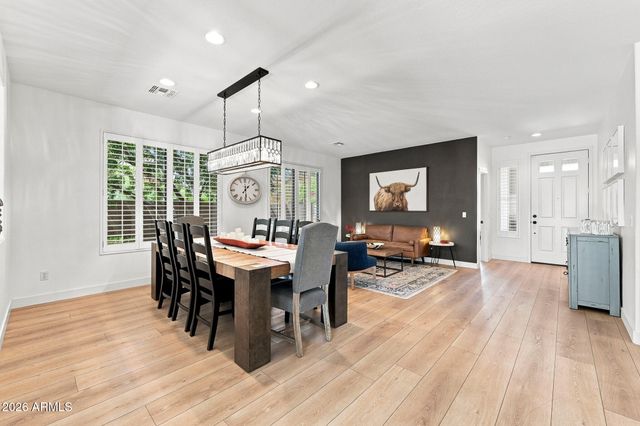 39901 N PRIDE Drive, Anthem, AZ 85086