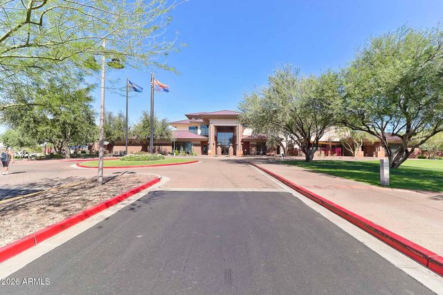 39901 N PRIDE Drive, Anthem, AZ 85086