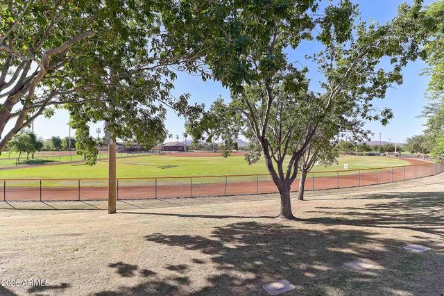 39901 N PRIDE Drive, Anthem, AZ 85086