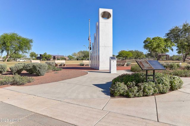 39901 N PRIDE Drive, Anthem, AZ 85086