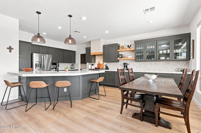 39901 N PRIDE Drive, Anthem, AZ 85086