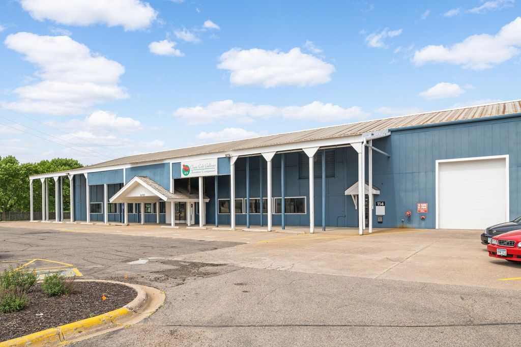 3050 Coon Rapids Boulevard NW, Coon Rapids, MN 55433 — exterior
