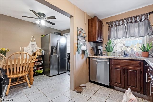 564 Spruce Ave, Garwood Boro, NJ 07027