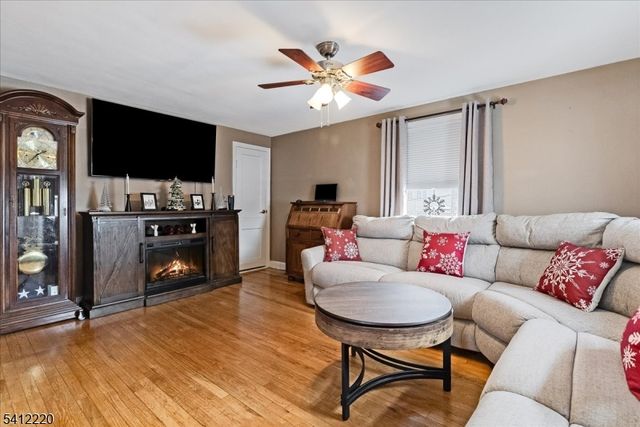 564 Spruce Ave, Garwood Boro, NJ 07027