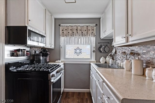 564 Spruce Ave, Garwood Boro, NJ 07027