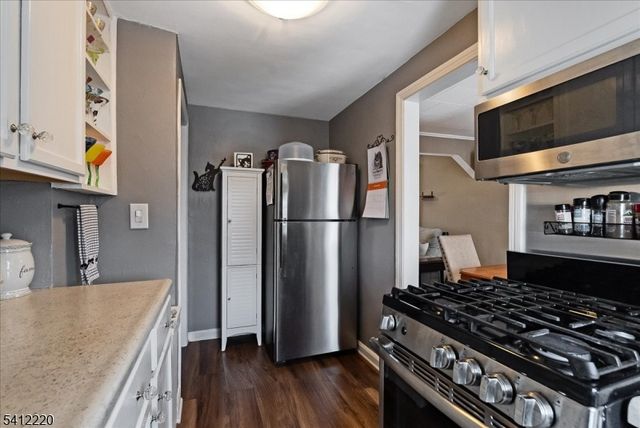 564 Spruce Ave, Garwood Boro, NJ 07027