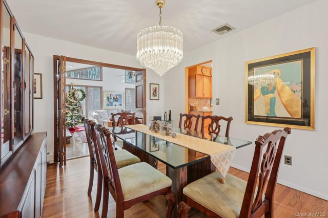 229 Betsy Ross Drive, Orangeburg, NY 10962