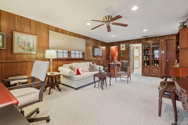 229 Betsy Ross Drive, Orangeburg, NY 10962