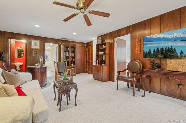 229 Betsy Ross Drive, Orangeburg, NY 10962