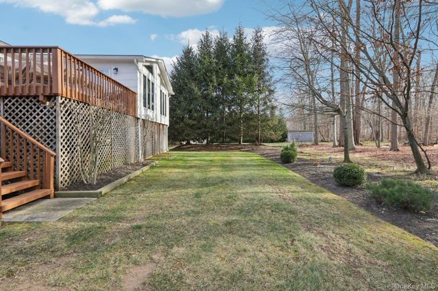 229 Betsy Ross Drive, Orangeburg, NY 10962