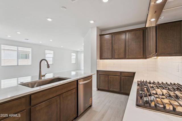 6967 W PINNACLE VISTA Drive, Peoria, AZ 85383