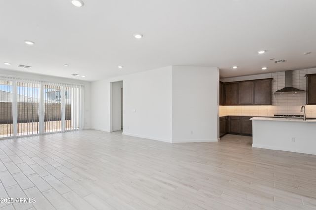 6967 W PINNACLE VISTA Drive, Peoria, AZ 85383