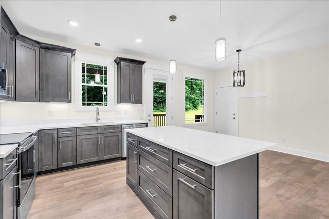 634 Mountain View Dr, Morrison, TN 37357