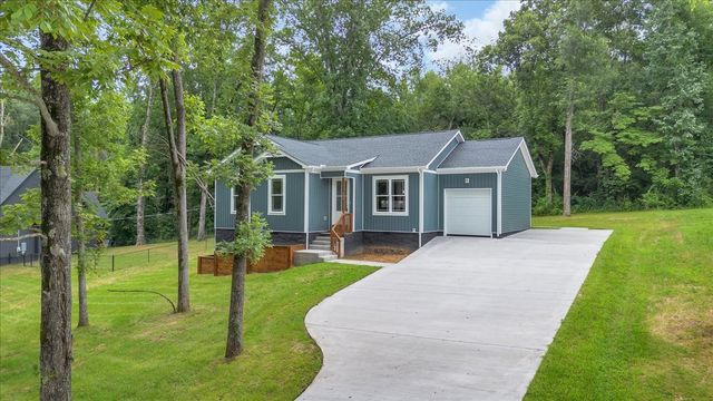 634 Mountain View Dr, Morrison, TN 37357
