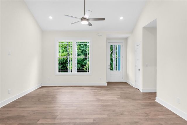 634 Mountain View Dr, Morrison, TN 37357