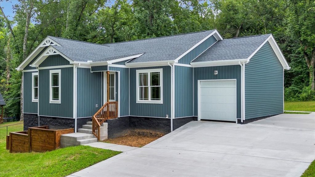 634 Mountain View Dr, Morrison, TN 37357
