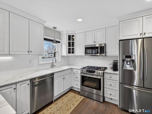 5 Woodland Drive, Old Saybrook, CT 06475