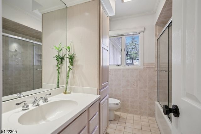 5 Bucky Ln, Vernon Twp., NJ 07462