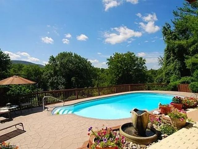 5 Bucky Ln, Vernon Twp., NJ 07462