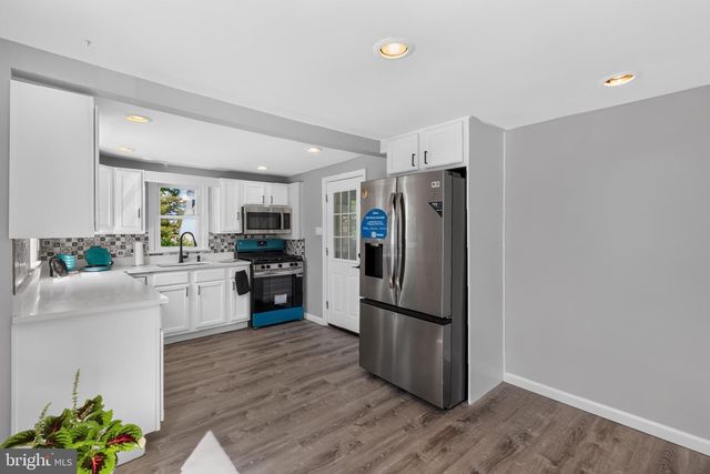214 BROOKSIDE AVE, Ewing, NJ 08638