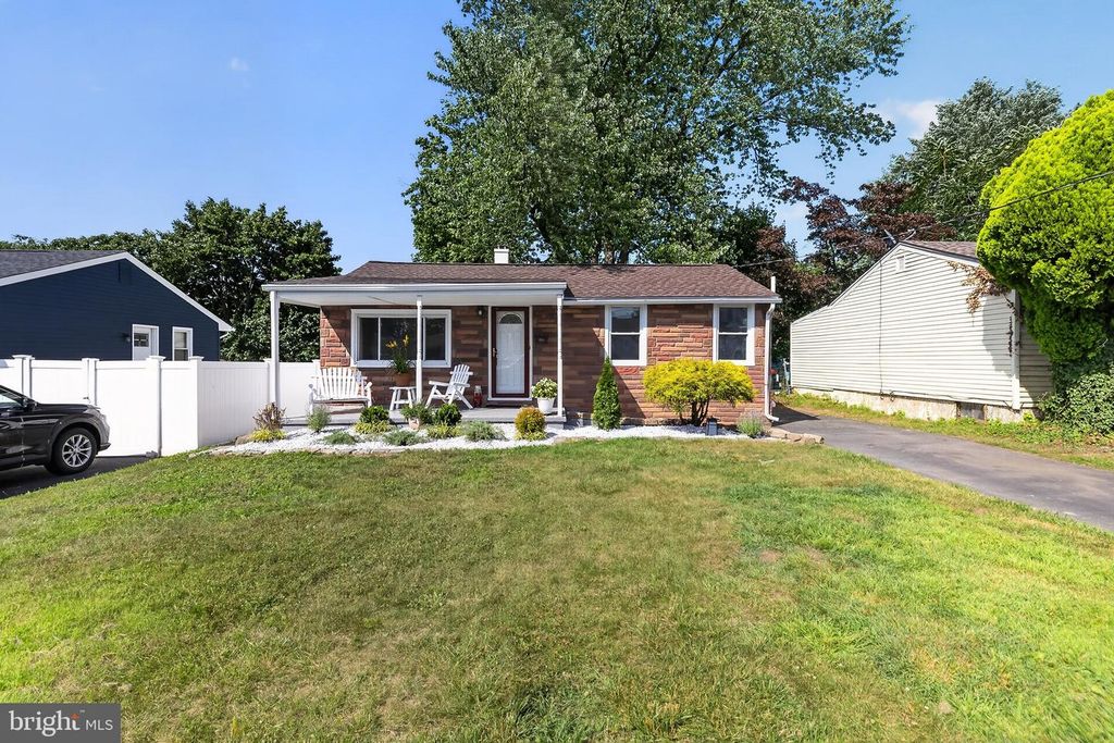 214 BROOKSIDE AVE, Ewing, NJ 08638