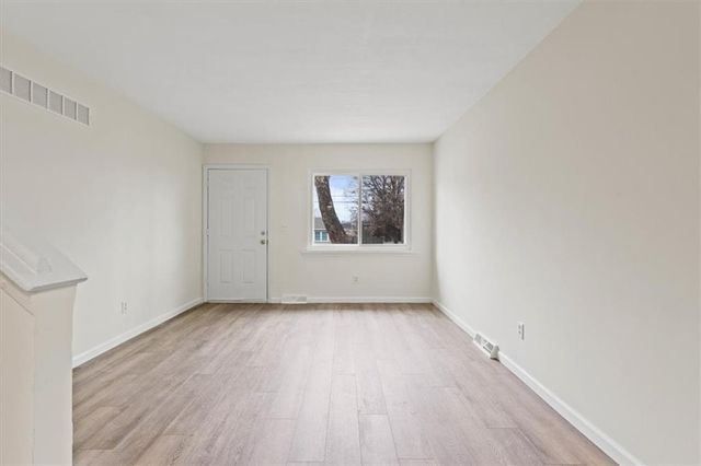 801 S Grant Street, Olathe, KS 66061