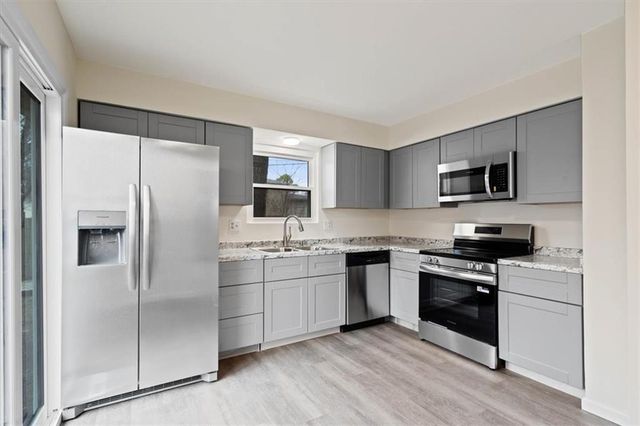 801 S Grant Street, Olathe, KS 66061